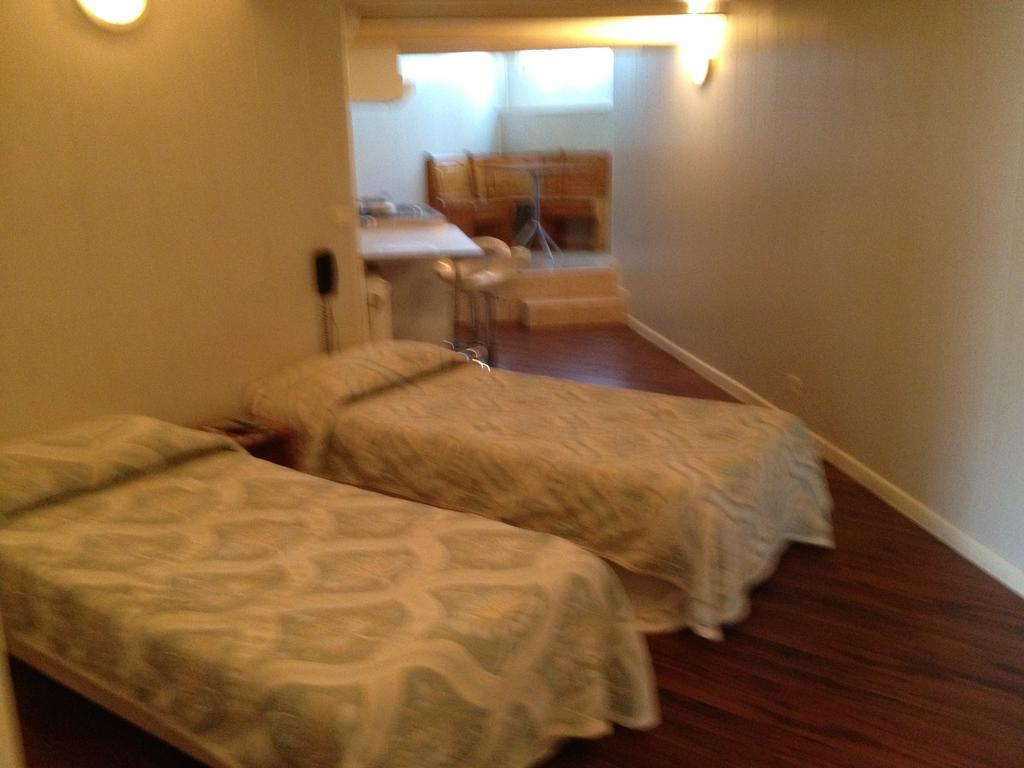 Hôtel Acostel Meaux Habitación foto